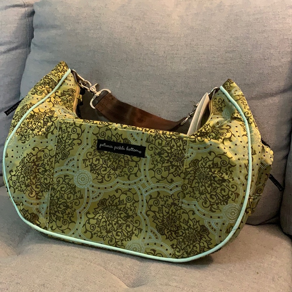 NWT Petunia Pickle Bottom Touring Tote Diaper Bag